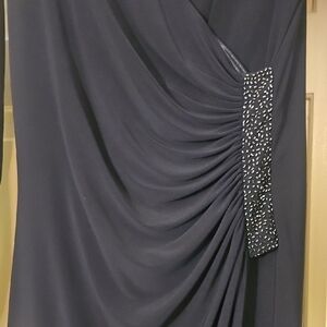 Elegant Cache Size 10 Beaded Detail Long Sleeve Navy Blue Long Evening Gown NWT!